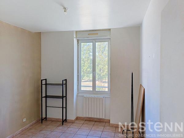 immeuble de 9 appartements,une maison individuelle et 4 garages déjà loués !