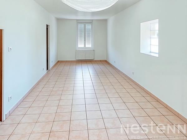immeuble de 9 appartements,une maison individuelle et 4 garages déjà loués !
