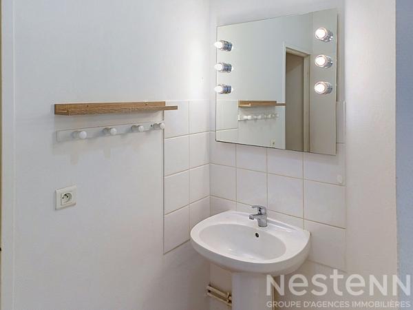 immeuble de 9 appartements,une maison individuelle et 4 garages déjà loués !