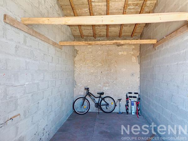 immeuble de 9 appartements,une maison individuelle et 4 garages déjà loués !