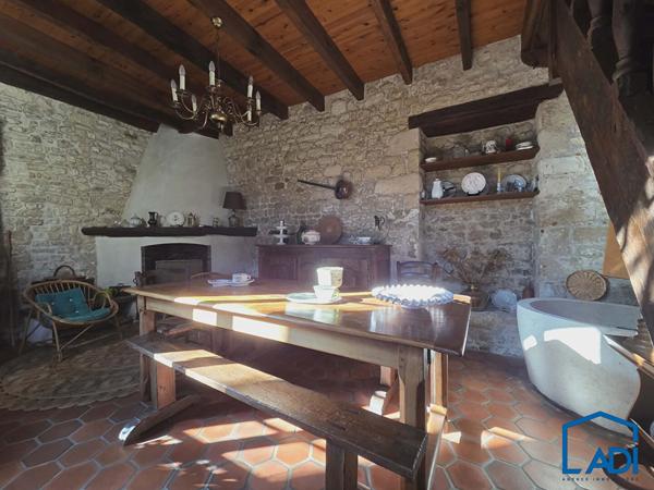 Coup de coeur en plein coeur de Saint-Maixent !, Saint maixent l ecole 79400