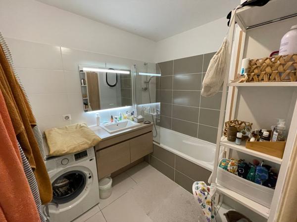 Parking + appartement + parking