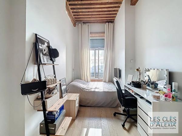 Magnifique T5 de plus de 130m2 avec balcon