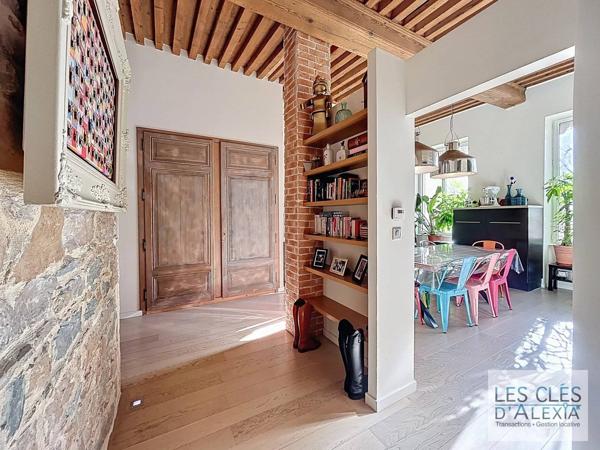 Magnifique T5 de plus de 130m2 avec balcon
