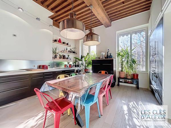 Magnifique T5 de plus de 130m2 avec balcon