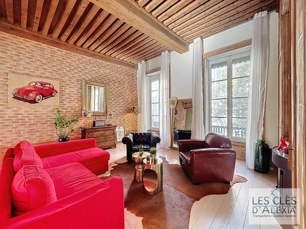 Magnifique T5 de plus de 130m2 avec balcon