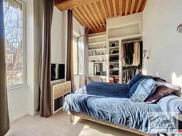 Magnifique T5 de plus de 130m2 avec balcon
