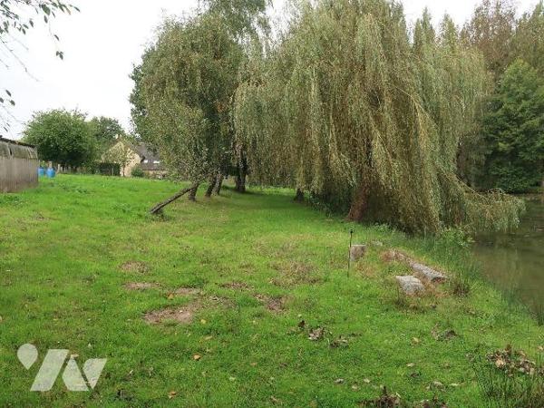 10  mn de Rennes. MELESSE, Bien situé, Etang avec un beau  terrain arboré, Environnement agréab...