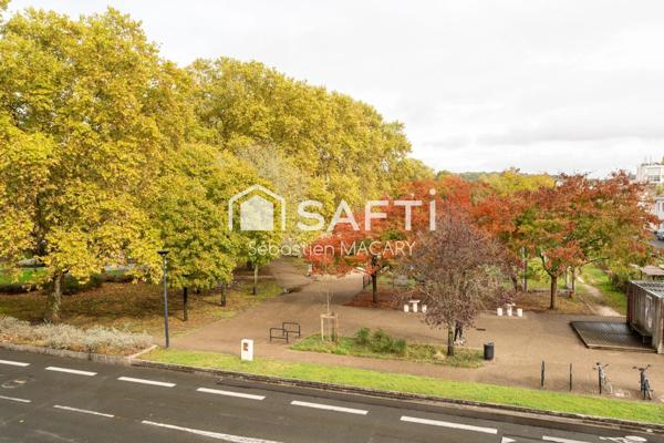 T3 Bacalan lumineux proche tram