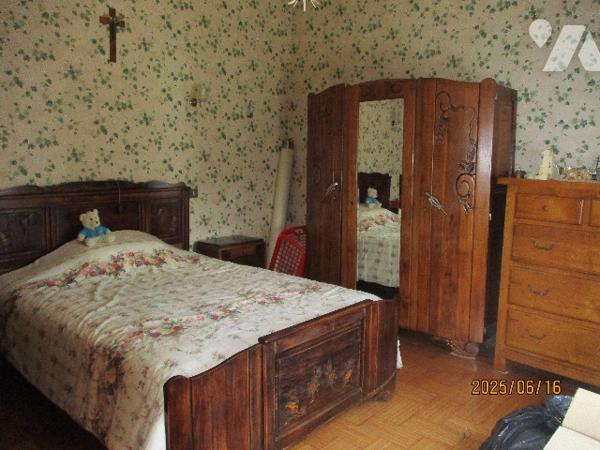 VOUZIERS, une maison d'habitation sur un terrain de 751 m².