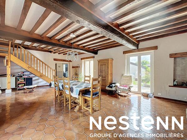 A vendre : Maison spacieuse - 5 chambres - piscine - grand jardin - au calme  proche de CRECHES SUR SAONE