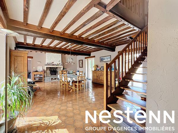 A vendre : Maison spacieuse - 5 chambres - piscine - grand jardin - au calme  proche de CRECHES SUR SAONE