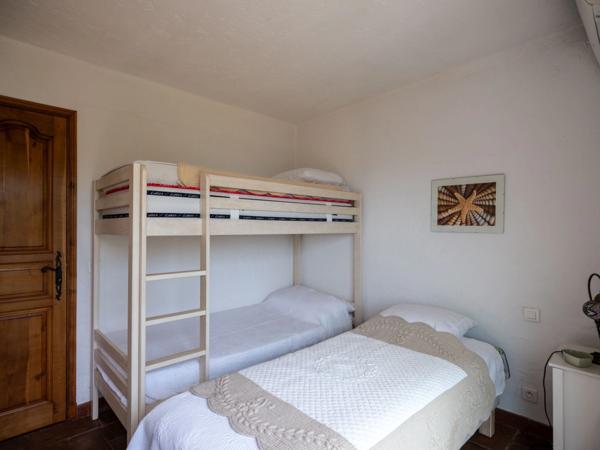 Var (83), à vendre LA CROIX VALMER MAISON T7 de 157 m² Piscine VUE MER, ILES ET COLLINES sur golfe de ST TROPEZ