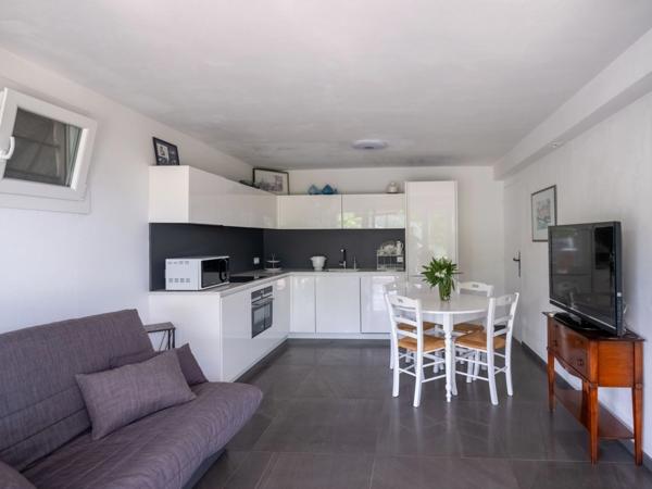 Var (83), à vendre LA CROIX VALMER MAISON T7 de 157 m² Piscine VUE MER, ILES ET COLLINES sur golfe de ST TROPEZ