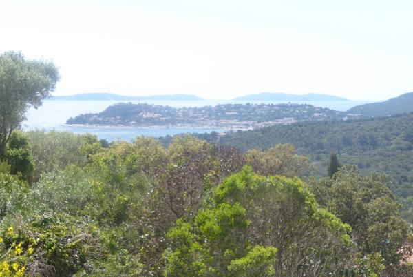 Var (83), à vendre LA CROIX VALMER MAISON T7 de 157 m² Piscine VUE MER, ILES ET COLLINES sur golfe de ST TROPEZ