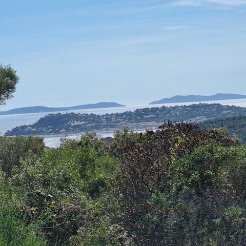 Var (83), à vendre LA CROIX VALMER MAISON T7 de 157 m² Piscine VUE MER, ILES ET COLLINES sur golfe de ST TROPEZ