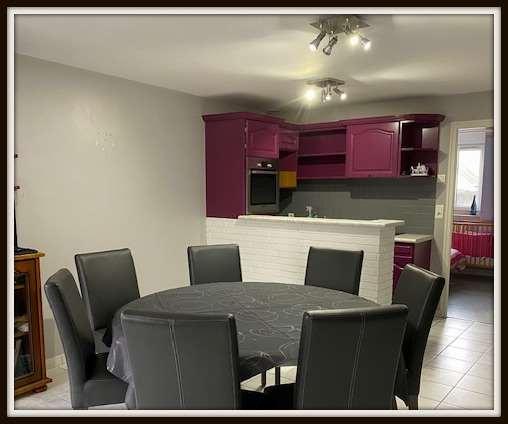 Avranches (50300) AVRANCHES - 7 km Sud d'Avranches- Immeuble + 2 appartements