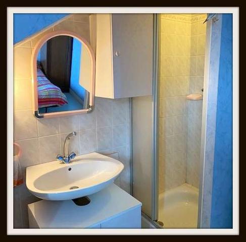 Avranches (50300) AVRANCHES - 7 km Sud d'Avranches- Immeuble + 2 appartements