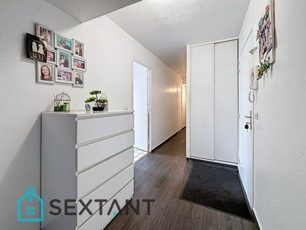 Appartement de 105 m2, T5 avec garage.