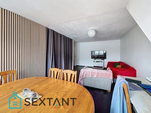 Appartement de 105 m2, T5 avec garage.