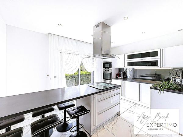 Saint-Pierre-de-Boeuf (42520) A vendre - Maison T7 avec vue dégagée - 5 chambres - terrain arboré