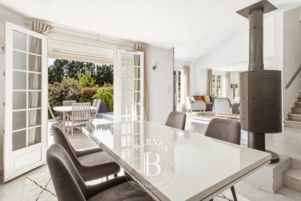 Aubagne, Maison 4 Chambres -  230 m² à vendre