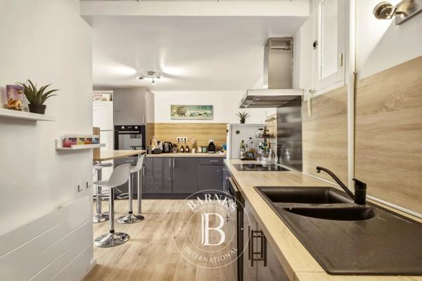 Aubagne, Maison 4 Chambres -  230 m² à vendre