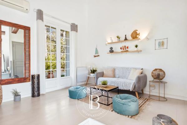 Aubagne, Maison 4 Chambres -  230 m² à vendre