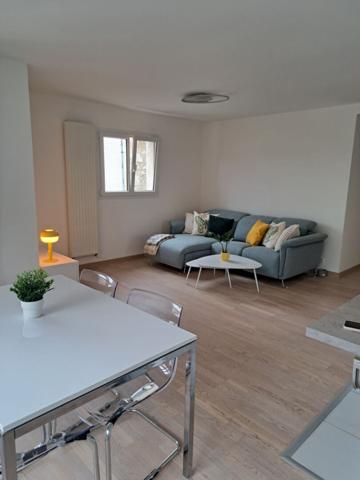 Appartement T3 meublé situé à Thoiry.