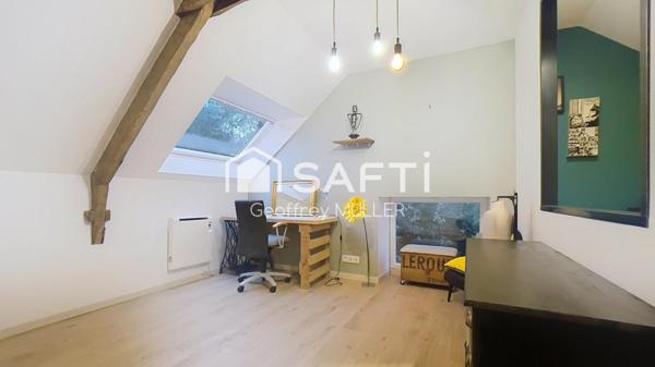 Longère rénovée 140m² proche du bourg d'Elven