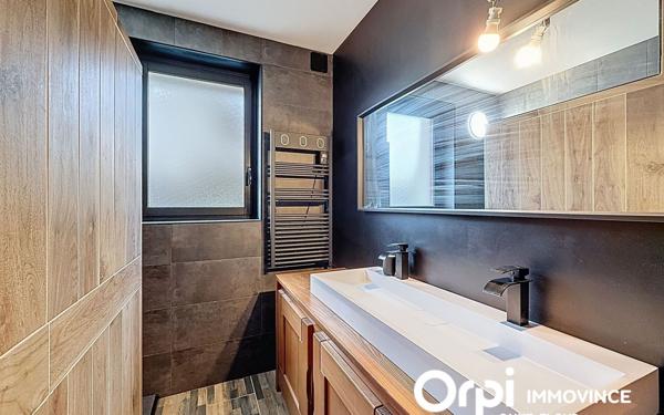 Maison à vendre    4 pièces •  Murat