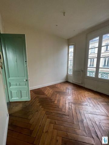 ROUEN à côté de l'HOTEL DE VILLE - F2 de 35,87 m²