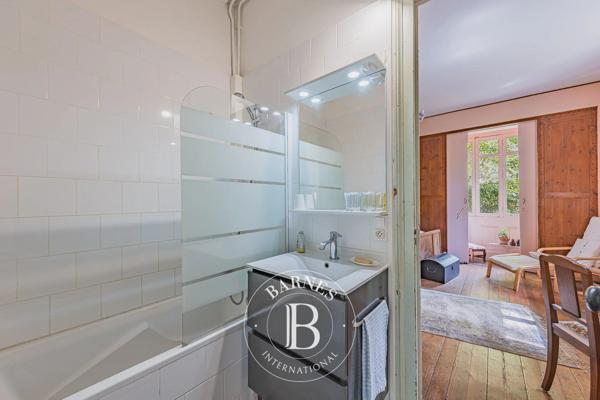 Arcachon, Villa 10 Chambres -  272 m² à vendre