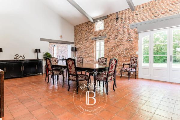 Toulouse, Maison 3 Chambres -  718 m² à vendre
