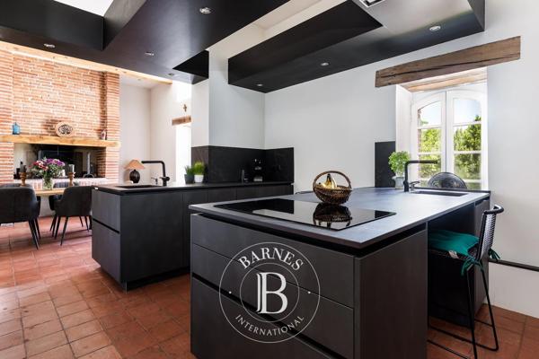 Toulouse, Maison 3 Chambres -  718 m² à vendre