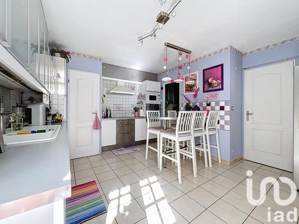 Maison à vendre 5 pièces 160 m² Saint-Rémy-lès-Chevreuse