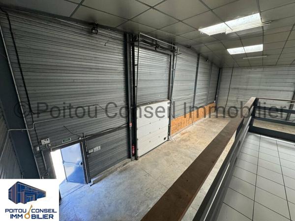LOCATION LOCAL D’ACTIVITE D’ENVIRON 300m2 AU SOL AVEC PARKING ZONE MENDES FRANCE CHAURAY AVEC GRANDE PORTE SECTIONNELLE