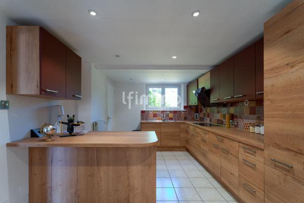 Maison 177m2 5 pièces grand jardin et dépendance