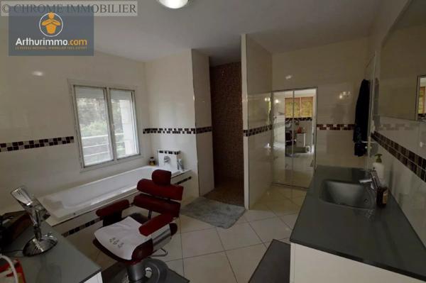 Vente Maison 9 pièces 340 m2 à Duras