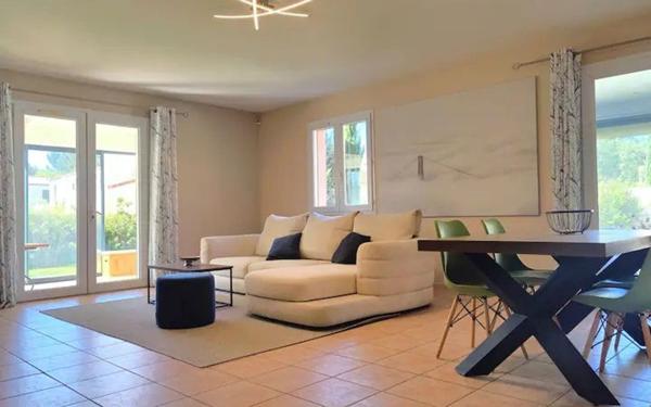 Maison à vendre    5 pièces •  Vedène