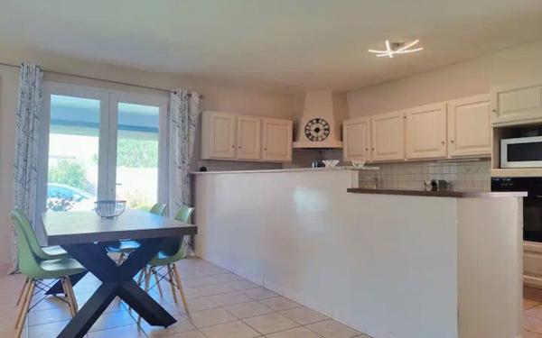 Maison à vendre    5 pièces •  Vedène