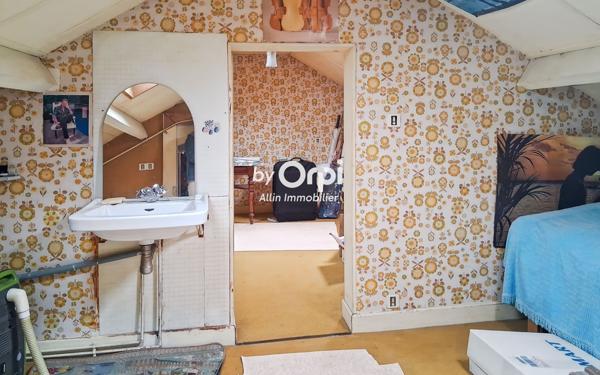 Maison à vendre    6 pièces • 107 m2 Commentry