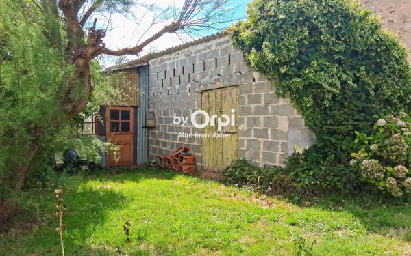 Maison à vendre    6 pièces • 107 m2 Commentry