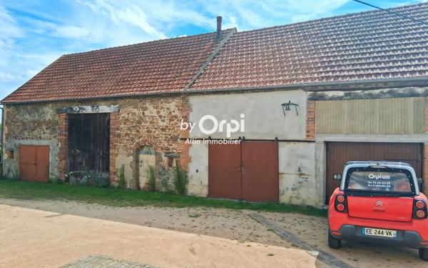 Maison à vendre    6 pièces • 107 m2 Commentry