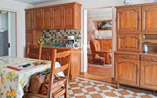 Maison à vendre    6 pièces • 107 m2 Commentry