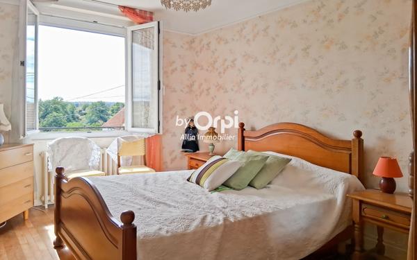 Maison à vendre    6 pièces • 107 m2 Commentry