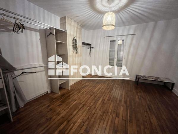 Location Appartement 2 pièces 62.18 m² - 100 RUE DE LA GARE Niort 79000