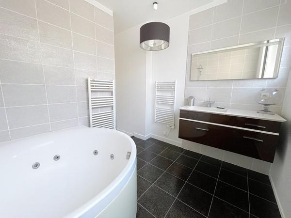 Appartement à vendre 599 900 € Orléans 6 p 154 m² DPE D