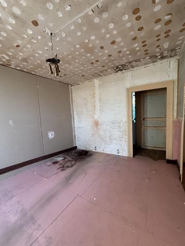 SAINTE COLOMBE SUR SEINE Ensemble deux de Maisons avec dépendances terrain proches des écoles. Sainte-Colombe-sur-Seine (21400)