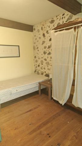 Massat (09320) Studio meublé très bien situé.